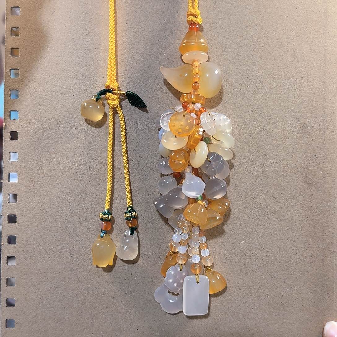 玛瑙/玉髓汽车挂件未镶嵌张***z