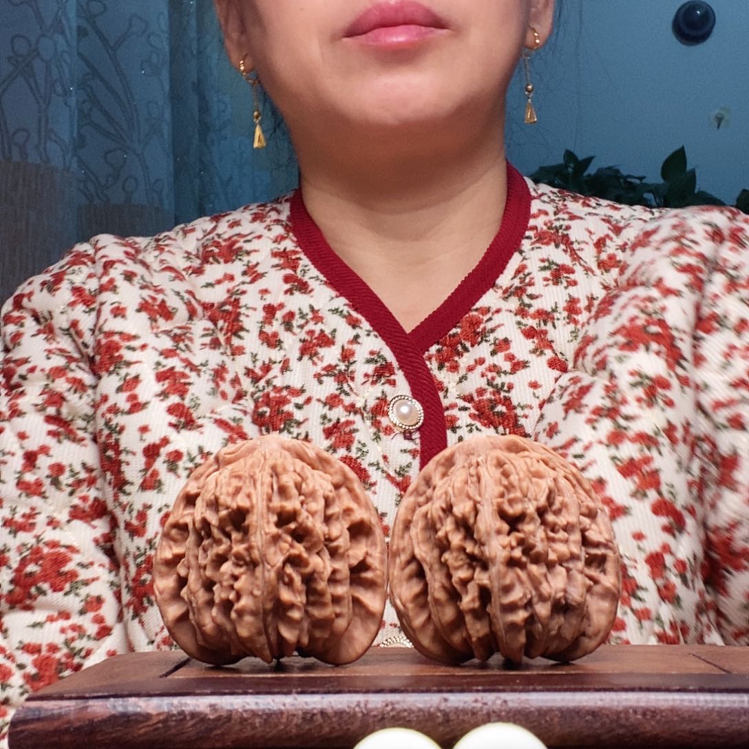 吊坠文玩核桃娄子