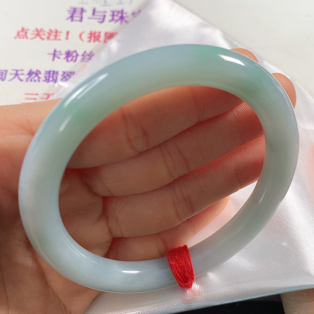 翡翠手镯未镶嵌 圆条①②⑥ 需包容皮扣