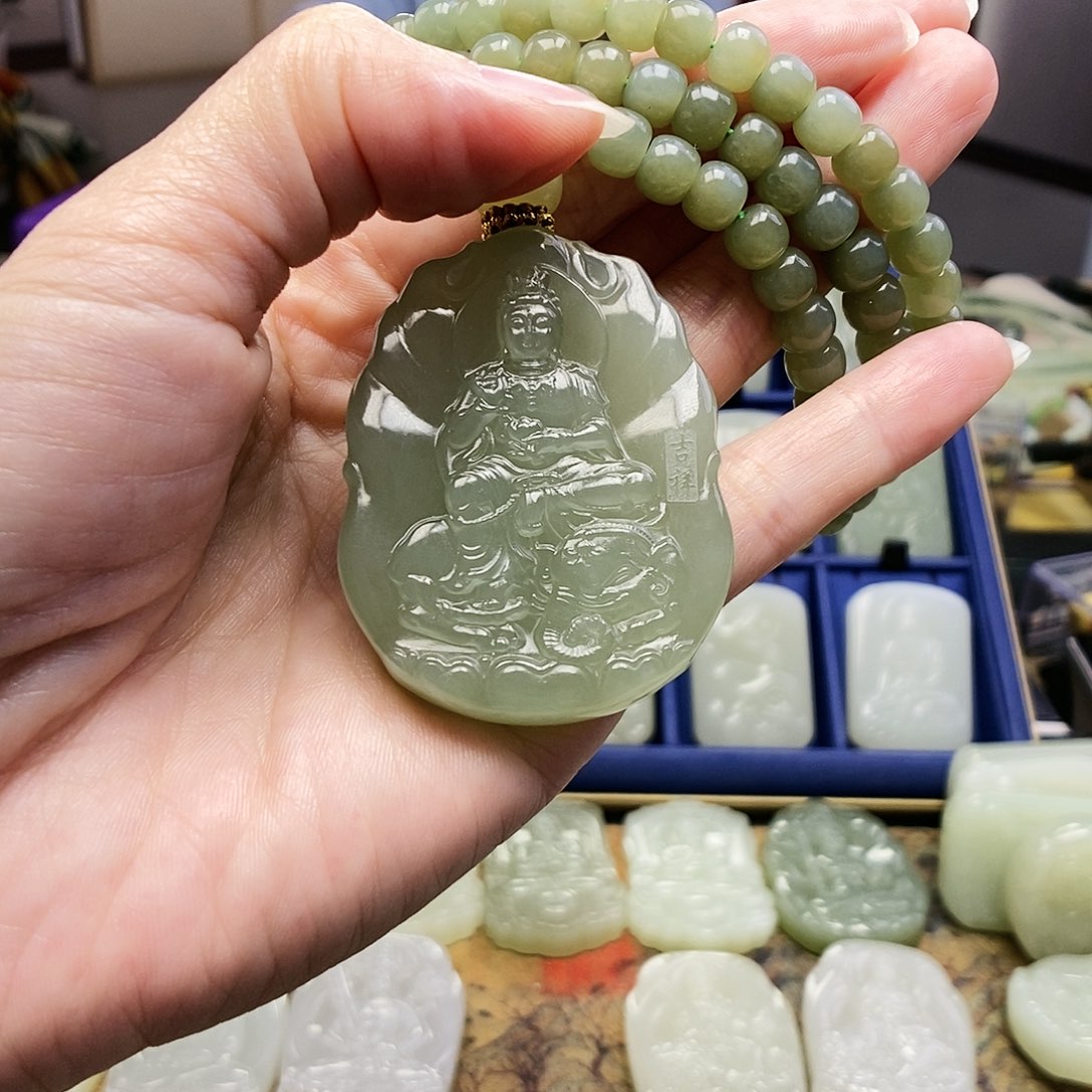 和田玉颈饰未镶嵌会***头