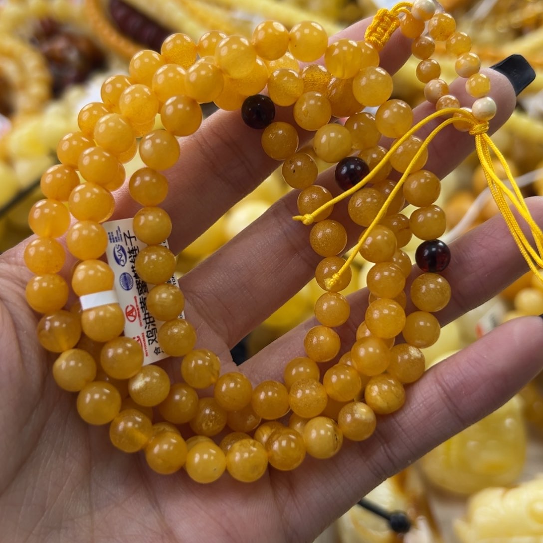 琥珀珠宝奇石未镶嵌