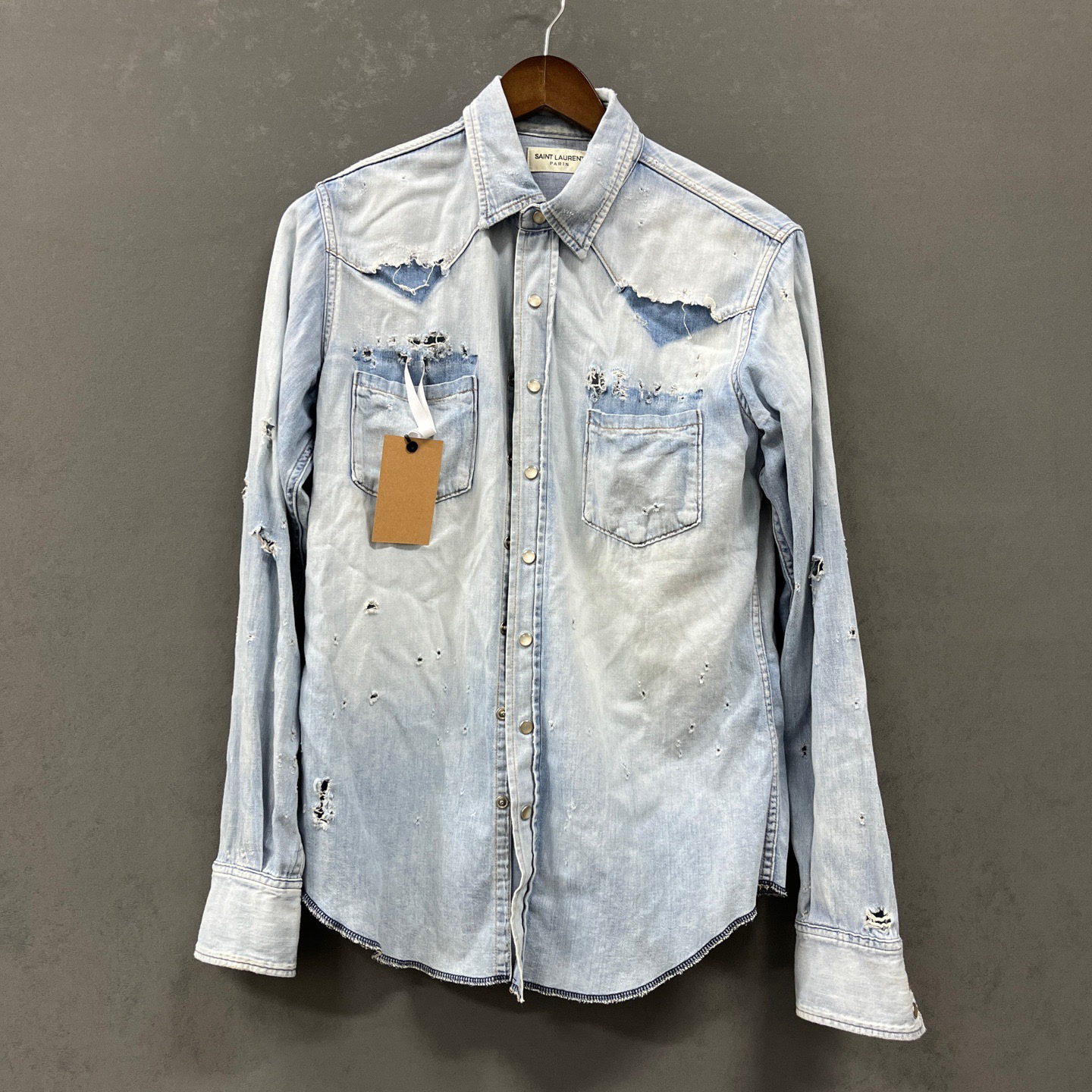 99新 YSL/圣罗兰  （pm）水洗做旧破坏牛仔衬衫 XS码 ys000357