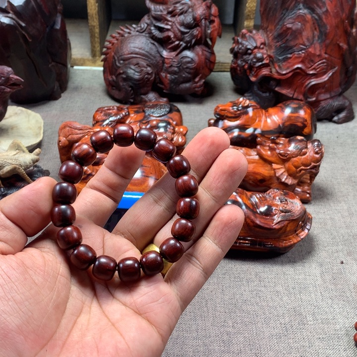 黑***n檀香紫檀（小叶紫檀）