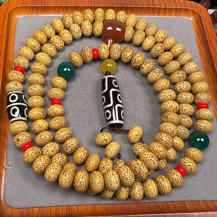 星月菩提吊坠星月菩提