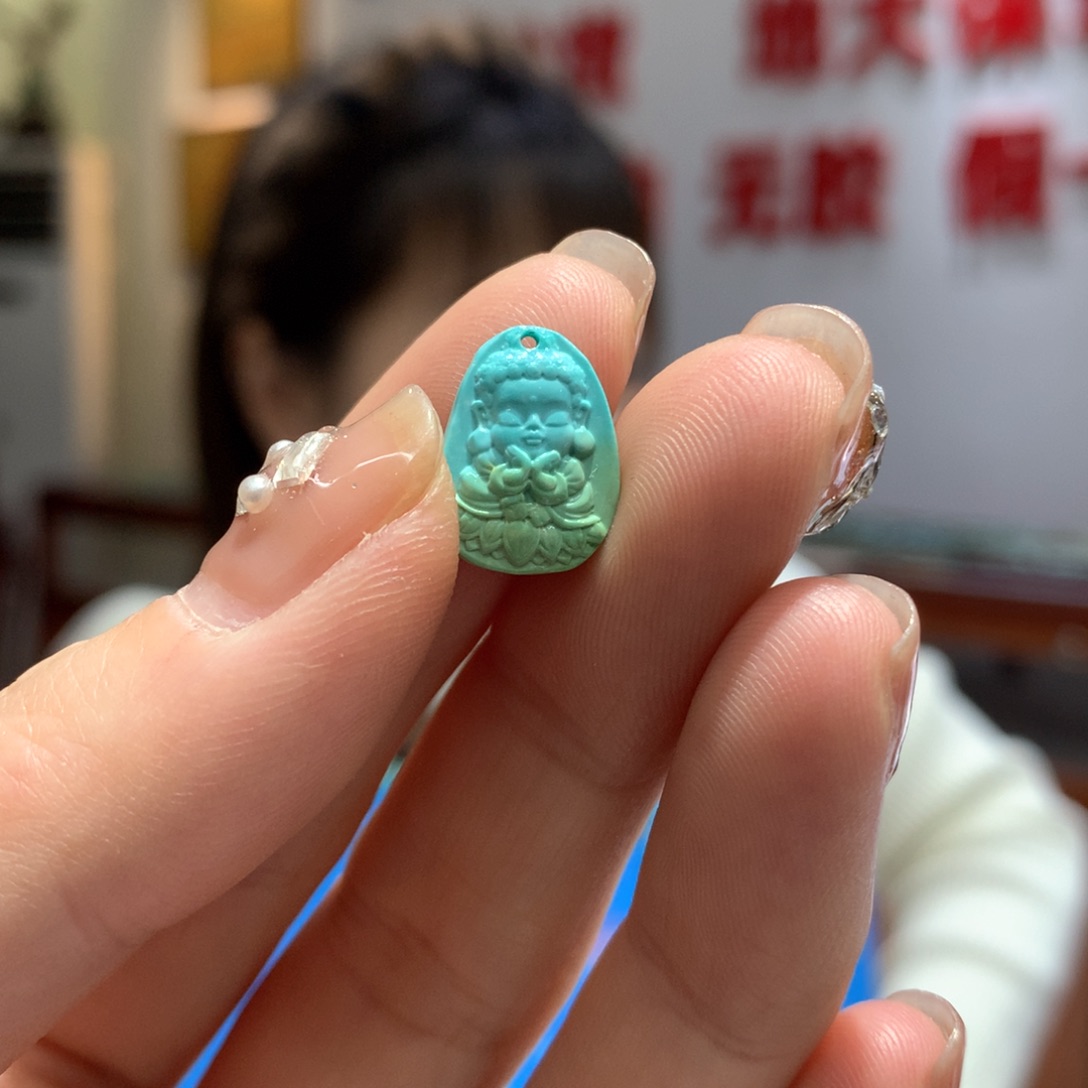 绿松石配饰未镶嵌