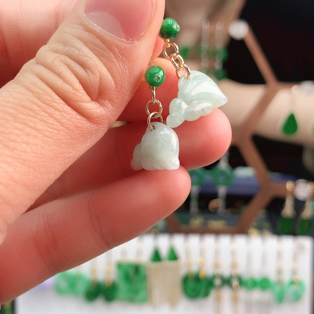 翡翠耳饰未镶嵌耳饰