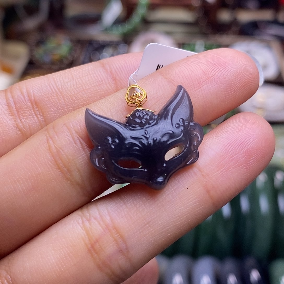 颈饰未镶嵌和田玉毕业级老坑料高冰浓烟紫金镶面具