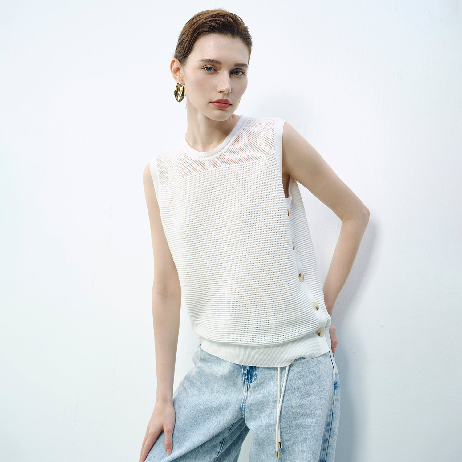 giordano ladies 静奢华夫格纹理拼接夏季圆领针织背心女02355046