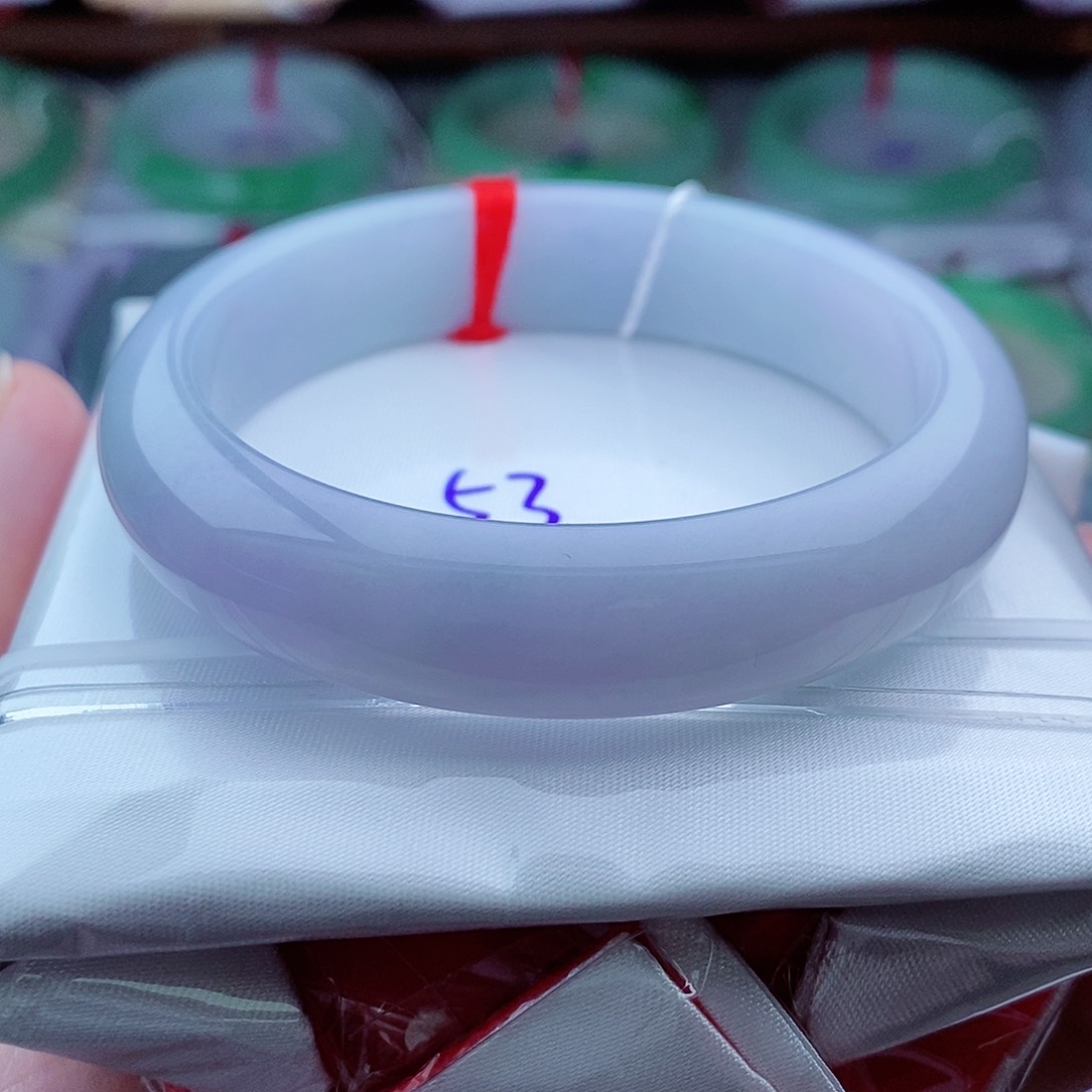 翡翠手镯未镶嵌0761-53圈口 紫底 肉质细腻