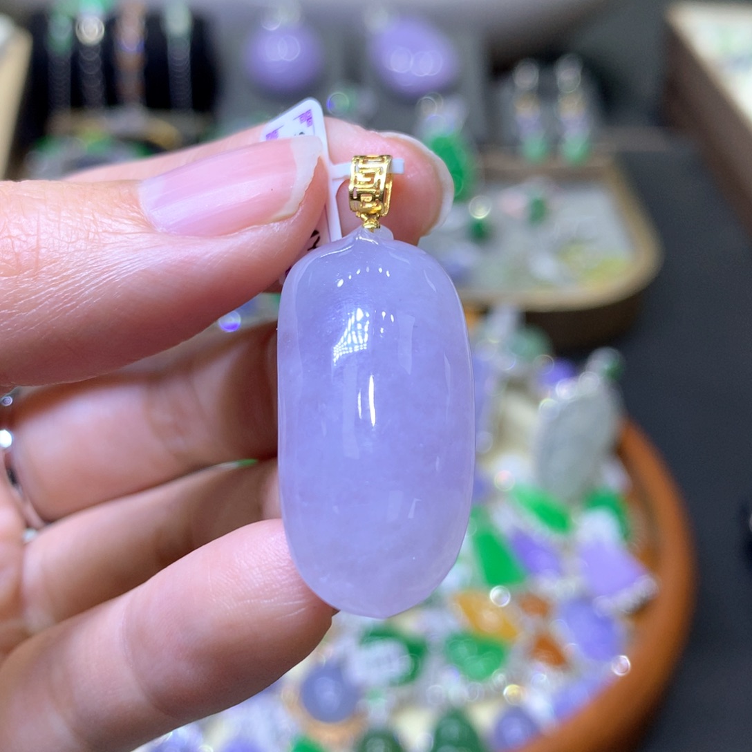 【闪购商品】翡翠颈饰18K金镶嵌翡翠吊坠项链