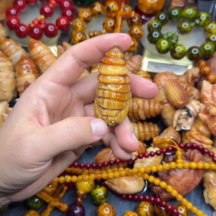 松木琥珀木文玩手串