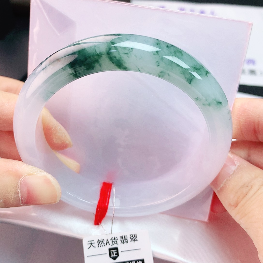 翡翠手镯未镶嵌58圈