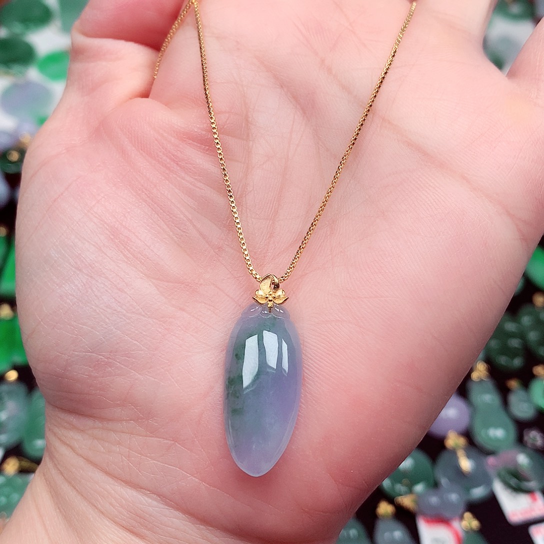 翡翠18K金镶嵌颈饰