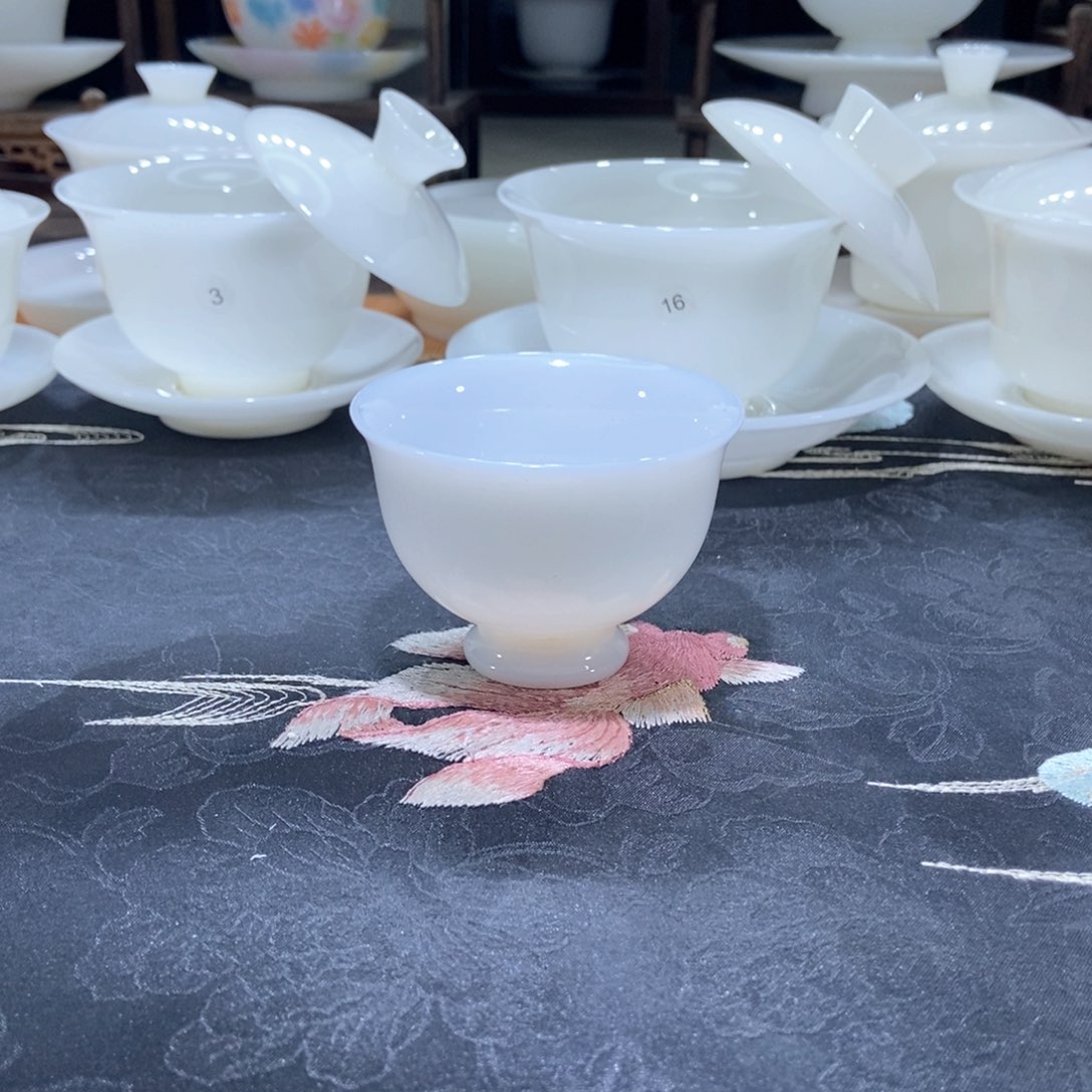 不过也不是不喜欢别人这样吧就