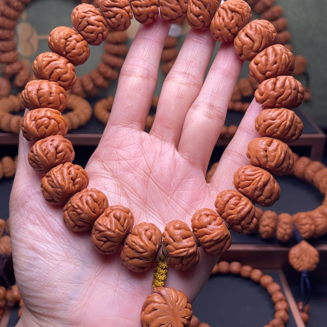 手串桃核19白玉龙