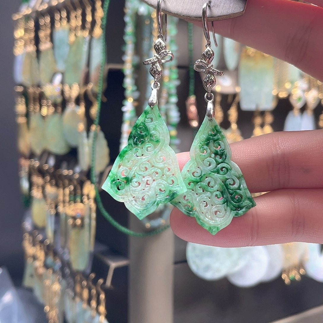 翡翠未镶嵌耳饰翡翠