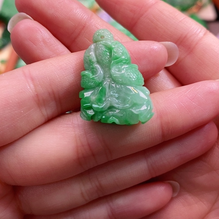 颈饰未镶嵌翡翠吊坠