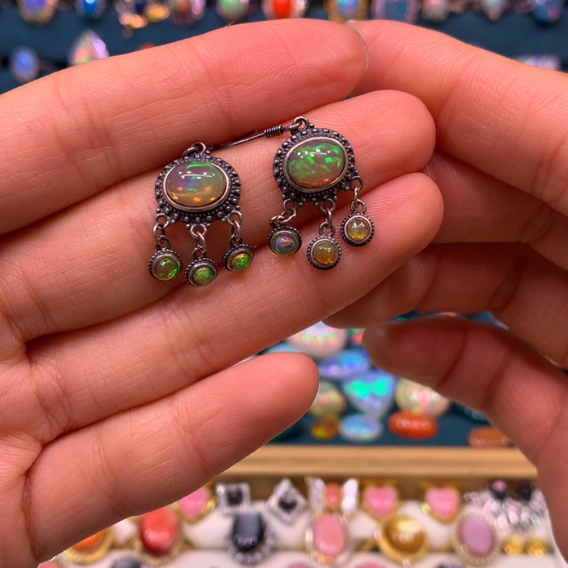 【闪购商品】欧泊耳钉款式银S925镶嵌七****花