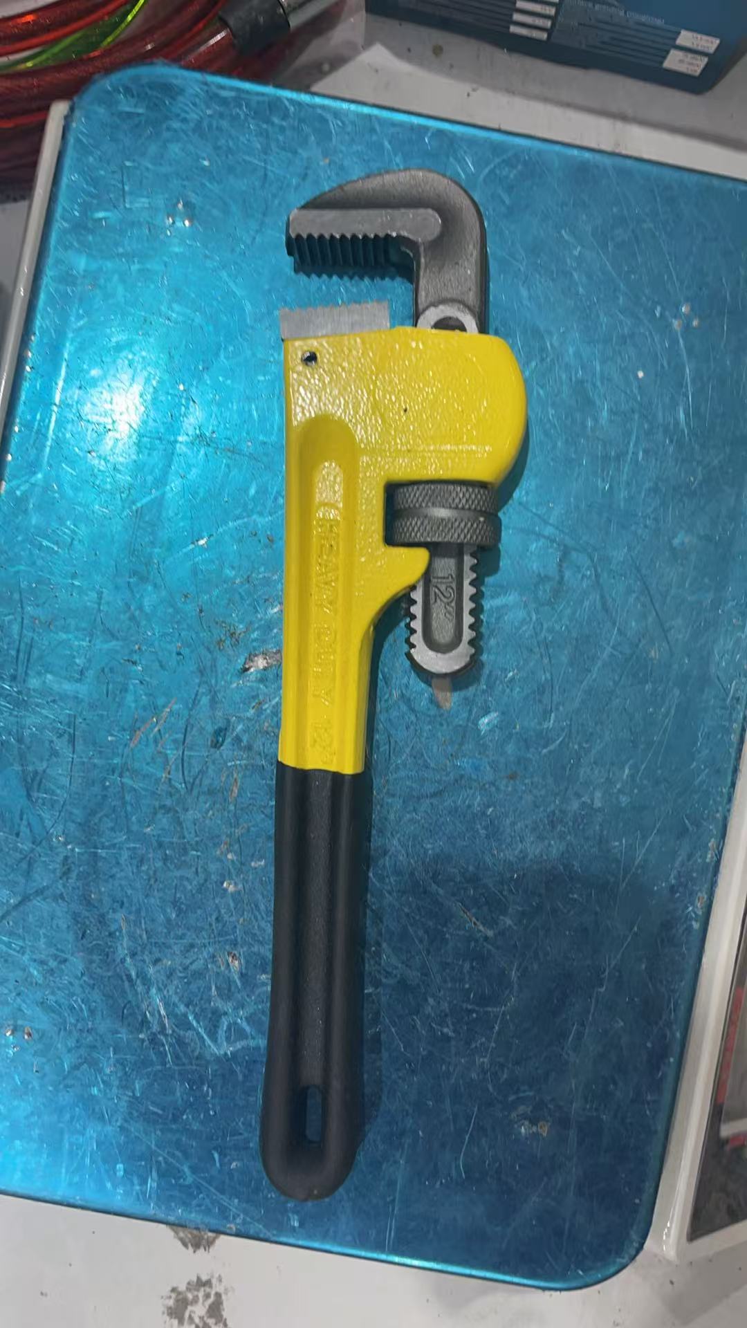 【12寸管钳一把】电池夹