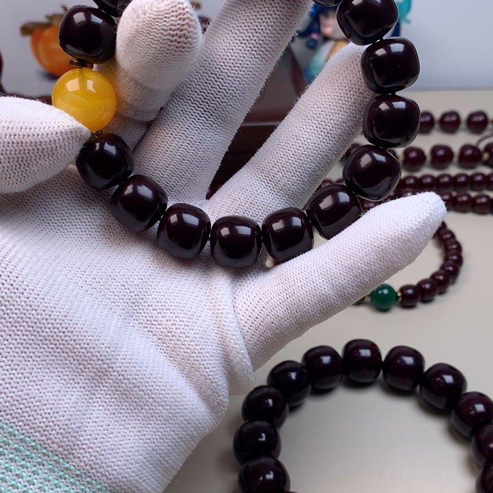 栋***哥吊坠猴头核桃猴头手串