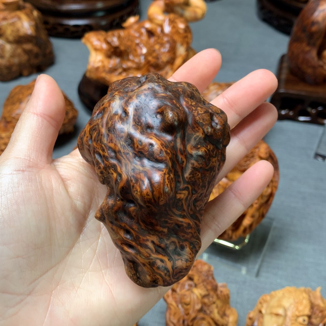 柏木（崖柏）朵*毛手把件