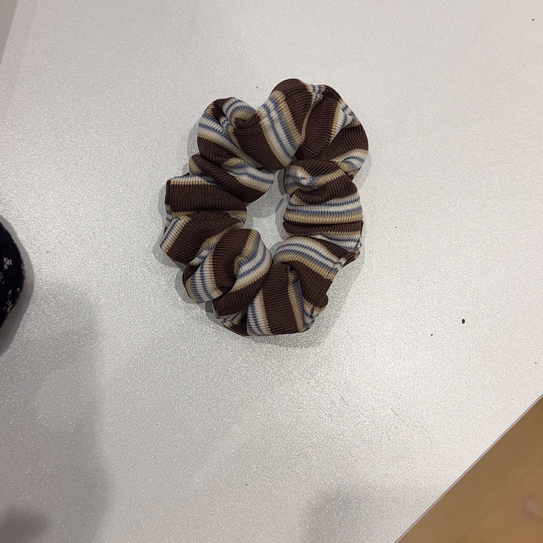 布艺非金属发圈发圈