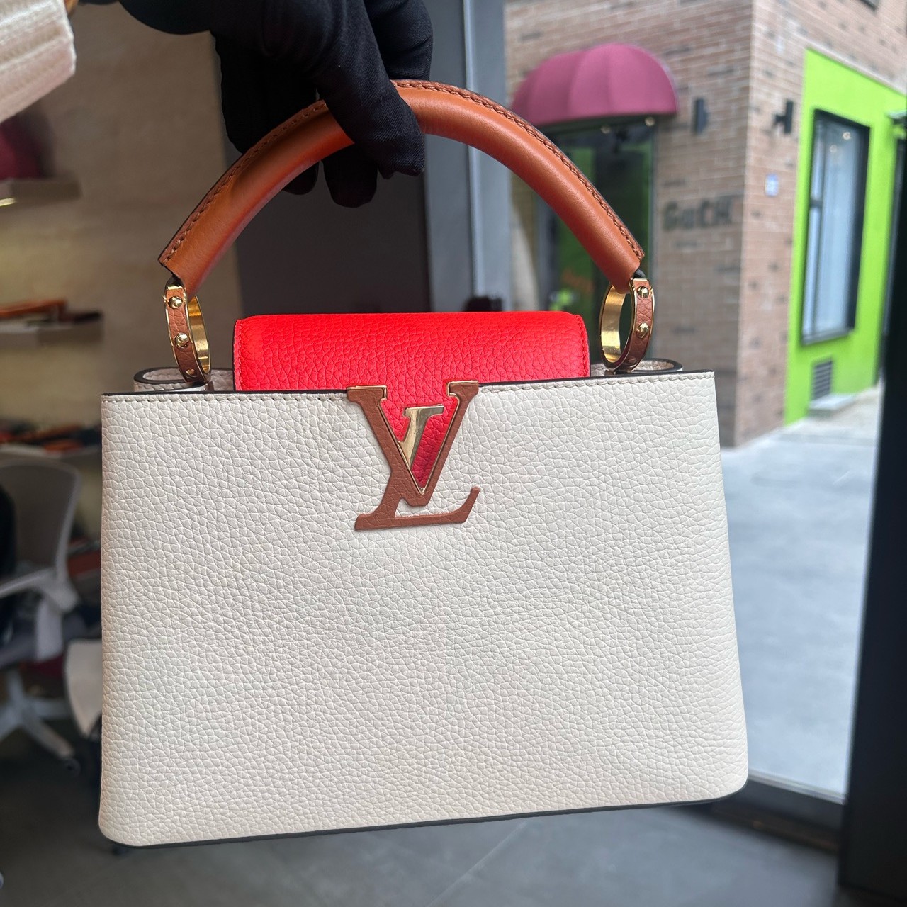 99新 LouisVuitton/路易威登 bb芯片拼色cap 单肩包斜挎包