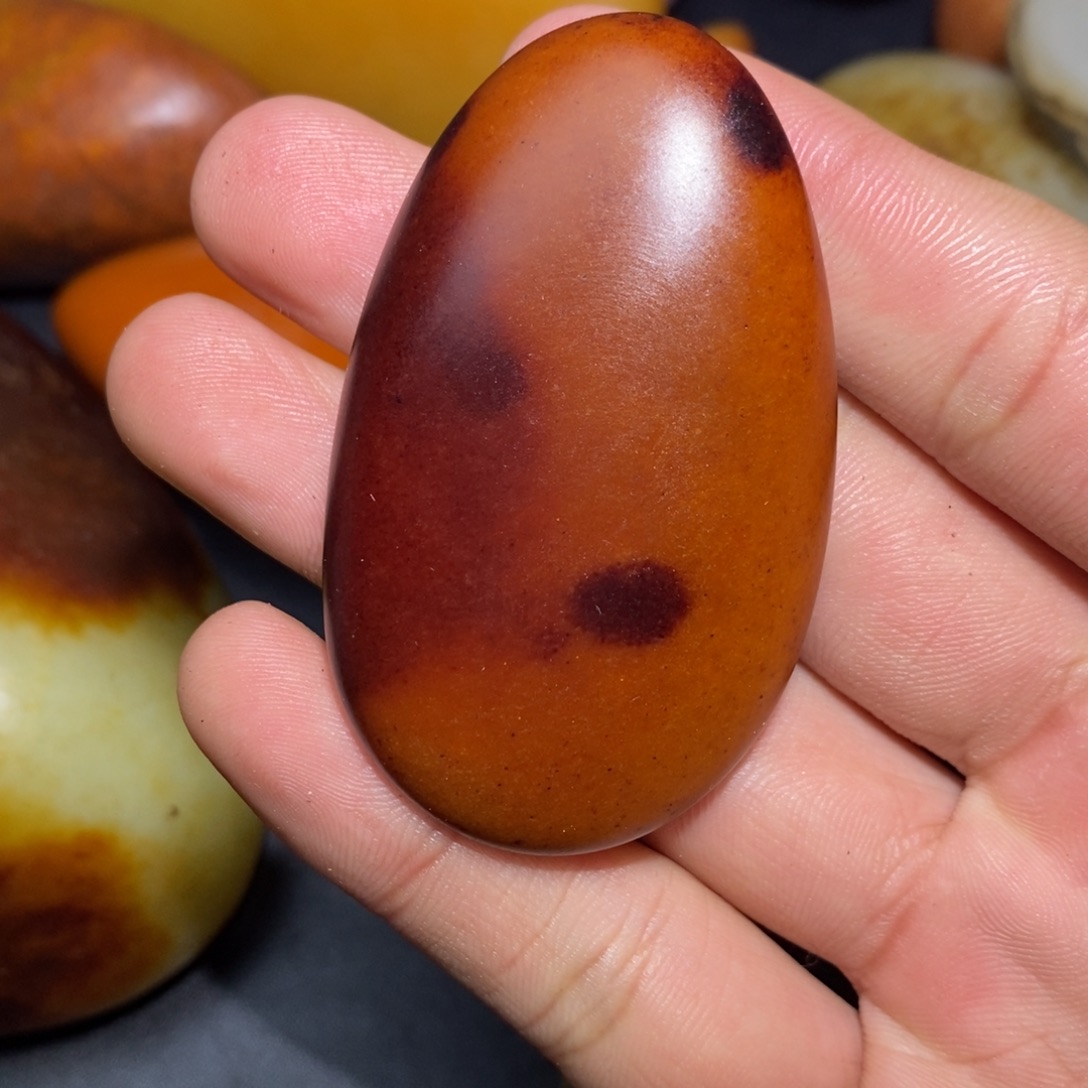 醉***提和田玉未镶嵌珠宝奇石