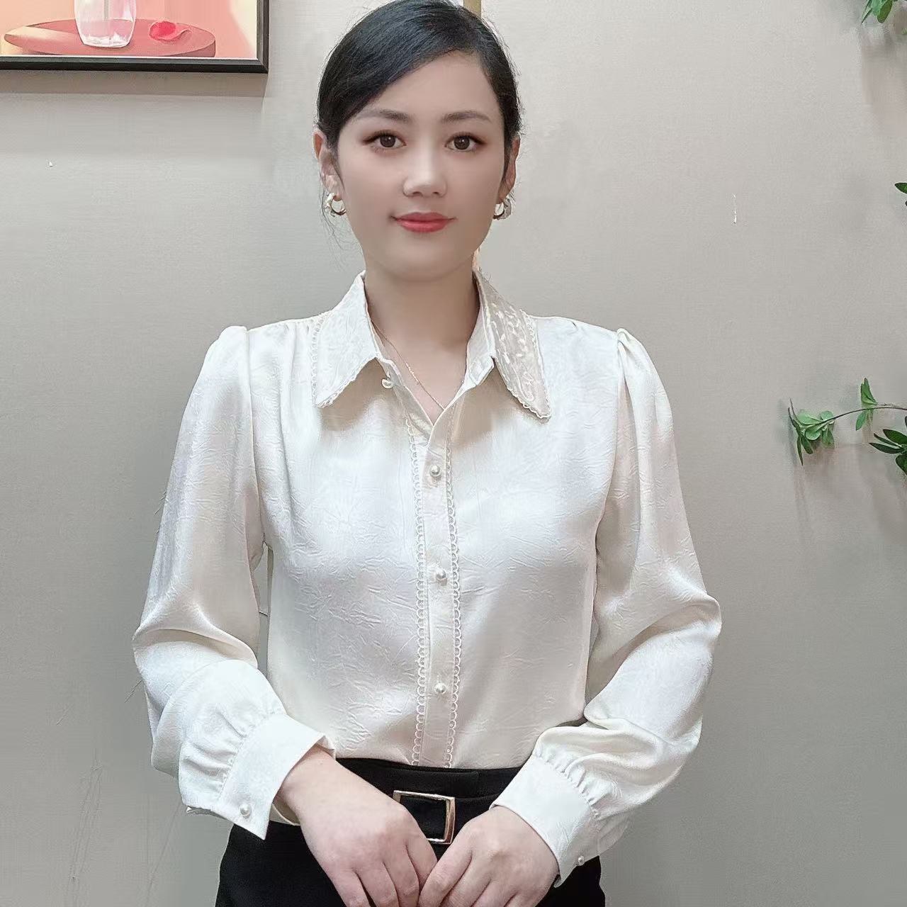 高级感刺绣开衫女士长袖缎面衬衫显瘦气质轻奢上衣