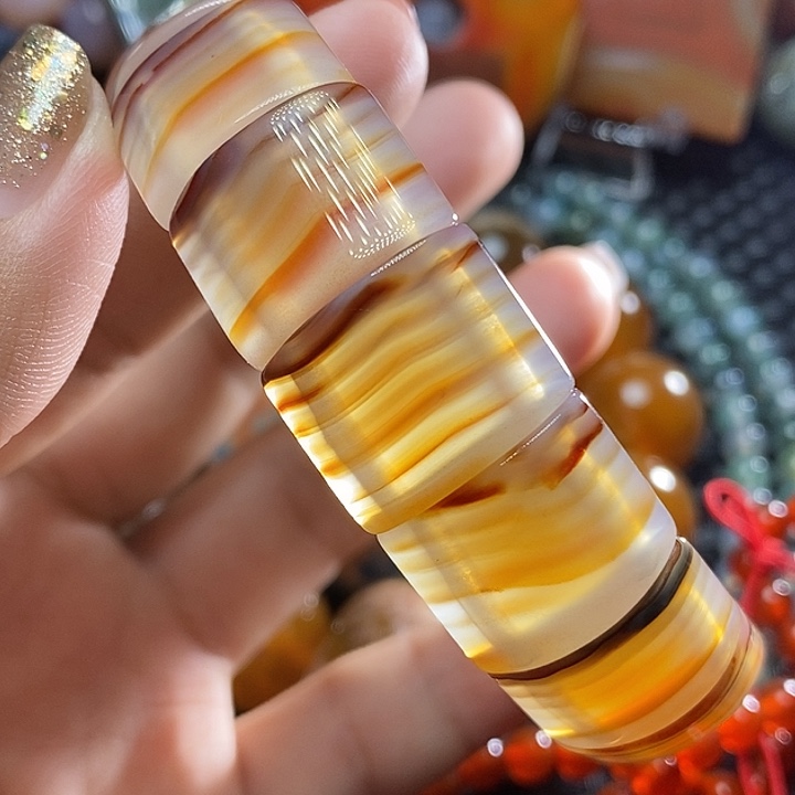 未镶嵌颈饰玛瑙/玉髓