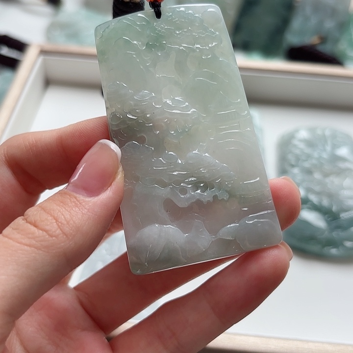 翡翠未镶嵌颈饰翡翠