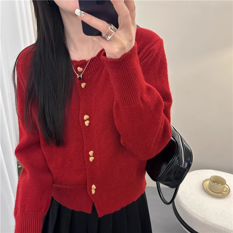 红色新年爱心纽扣针织开衫秋冬韩版圆领小香风宽松长袖短款外套