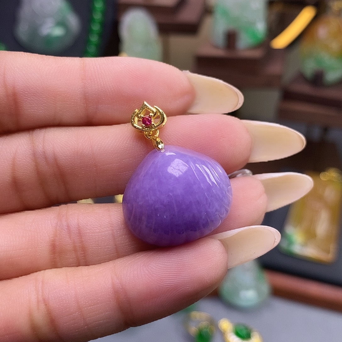 吊坠(赠链)未镶嵌翡翠