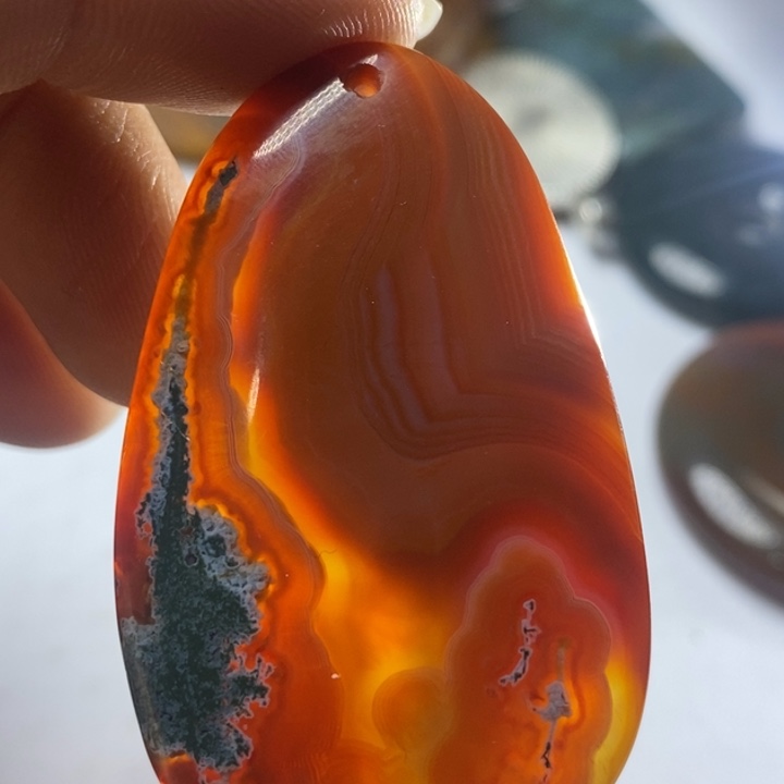 玛瑙/玉髓颈饰未镶嵌