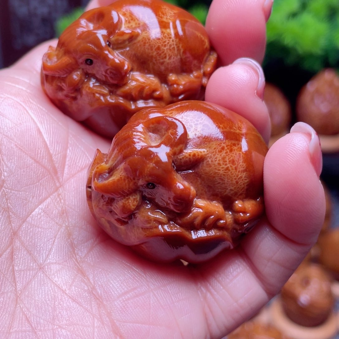 【闪购商品】橄榄核手串/手链34左右牛手球