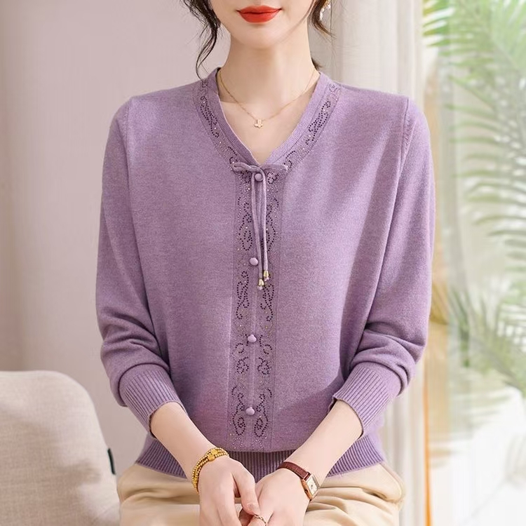 妈妈秋装新款长袖T恤上衣服中老年人女春秋外穿针织打底小衫9049