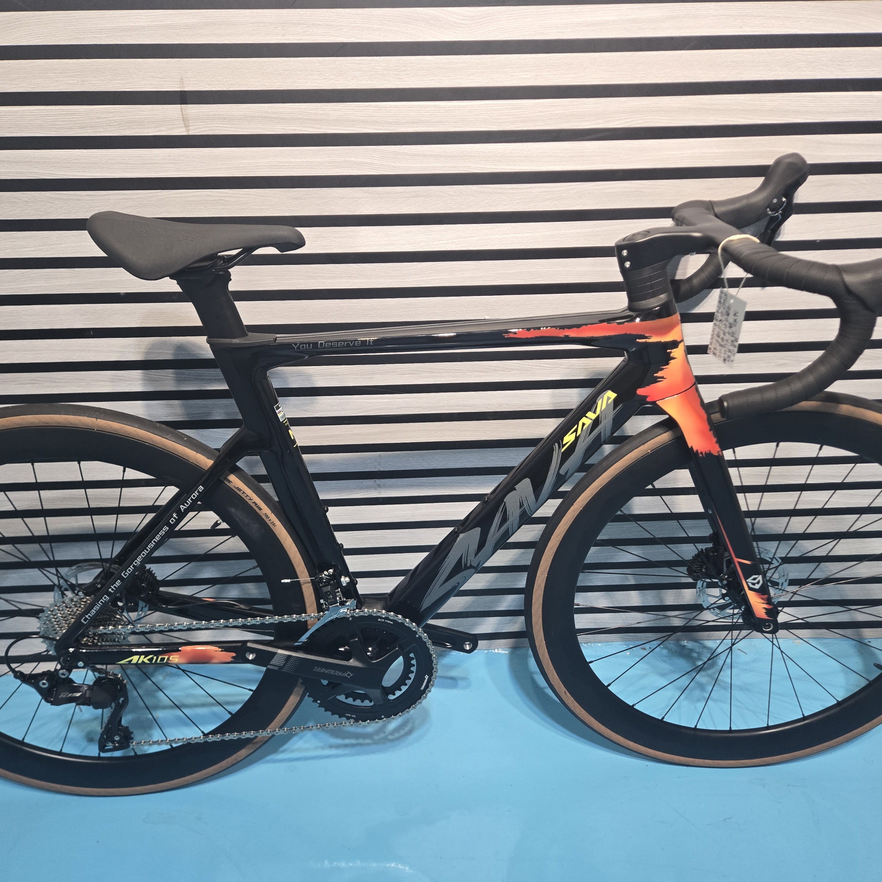 全新萨瓦AK105公路车全碳
