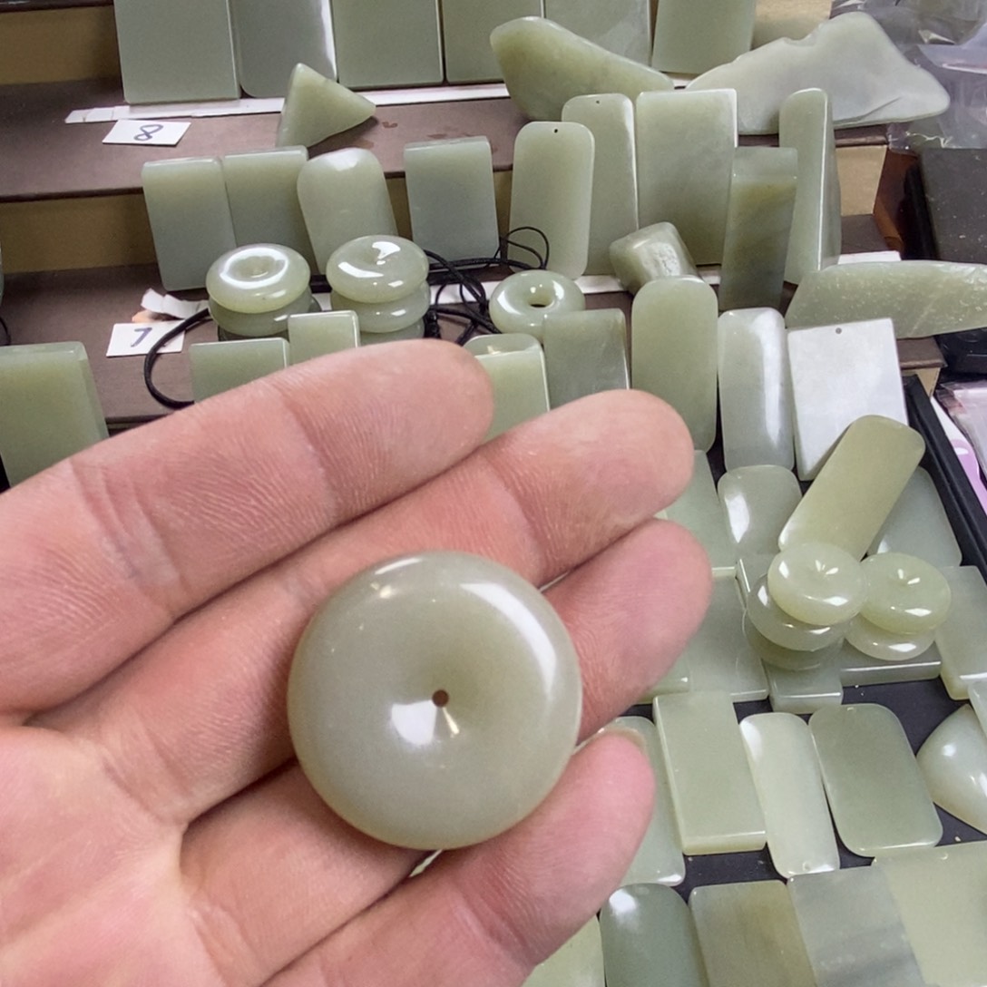 颈饰未镶嵌和田玉꧁****꧂028