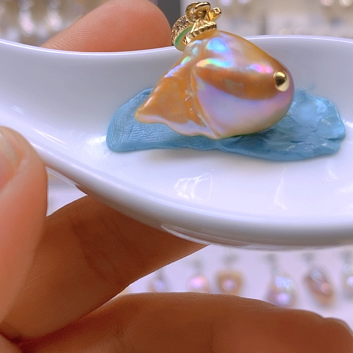 淡水珍珠颈饰合金