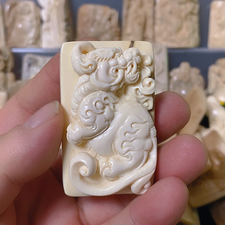 天然猛犸牙雕刻残次品