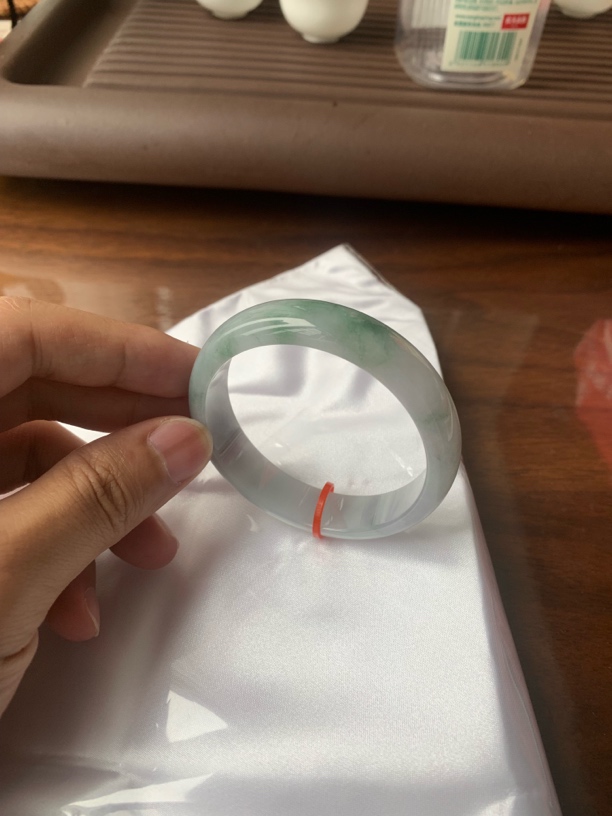 平安镯正圈手镯54.4圈口，粉紫底飘绿花丝，天然缅甸翡翠手镯A货