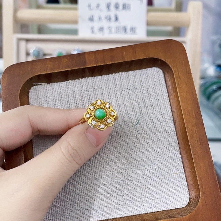 翡翠未镶嵌颈饰天然翡翠Ａ货