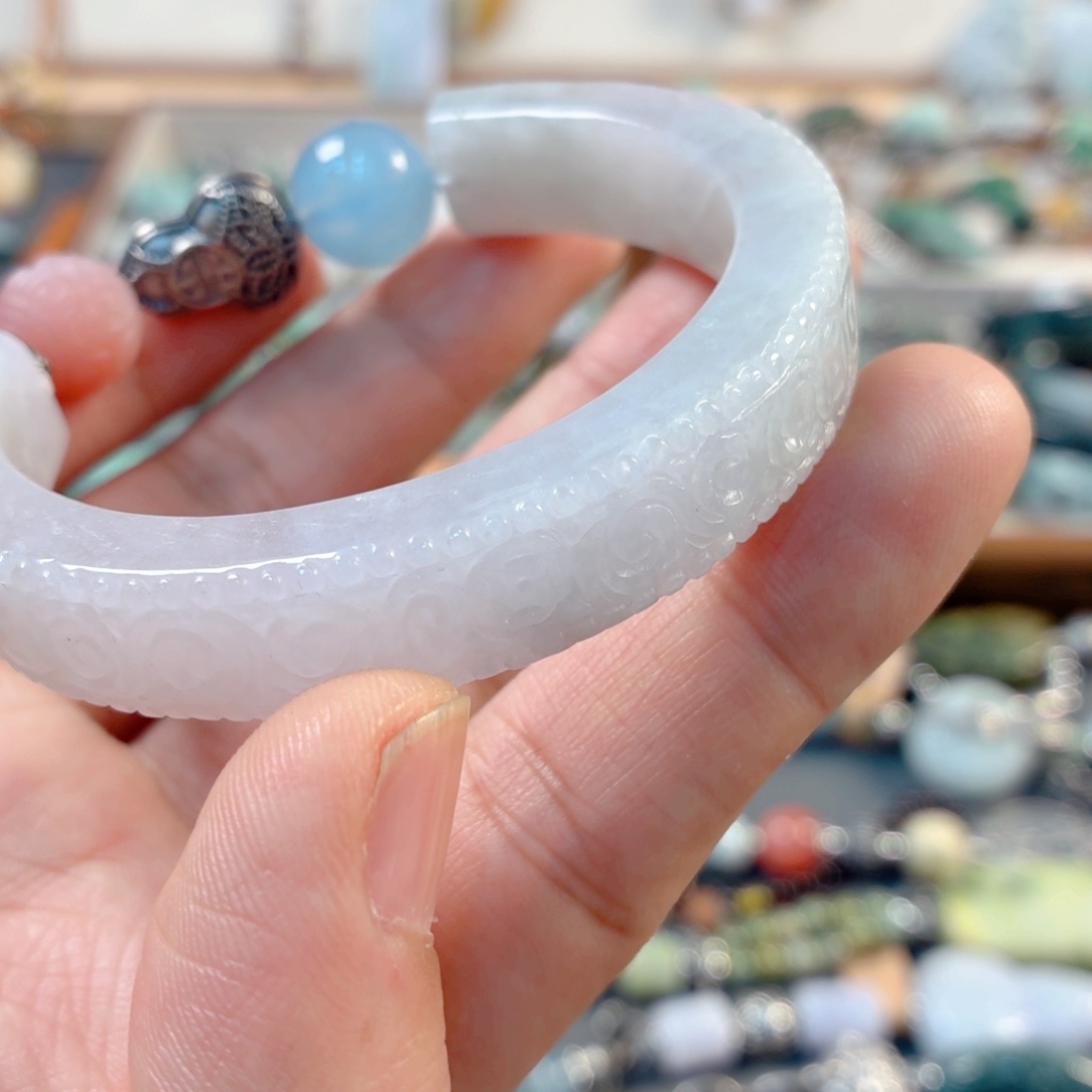 未镶嵌手链翡翠鱼*?福利