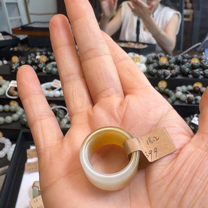 和田玉戒圈未镶嵌