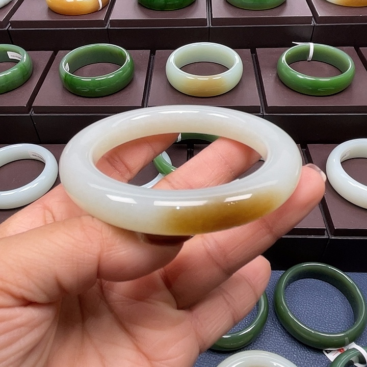 和田玉未镶嵌手镯5859