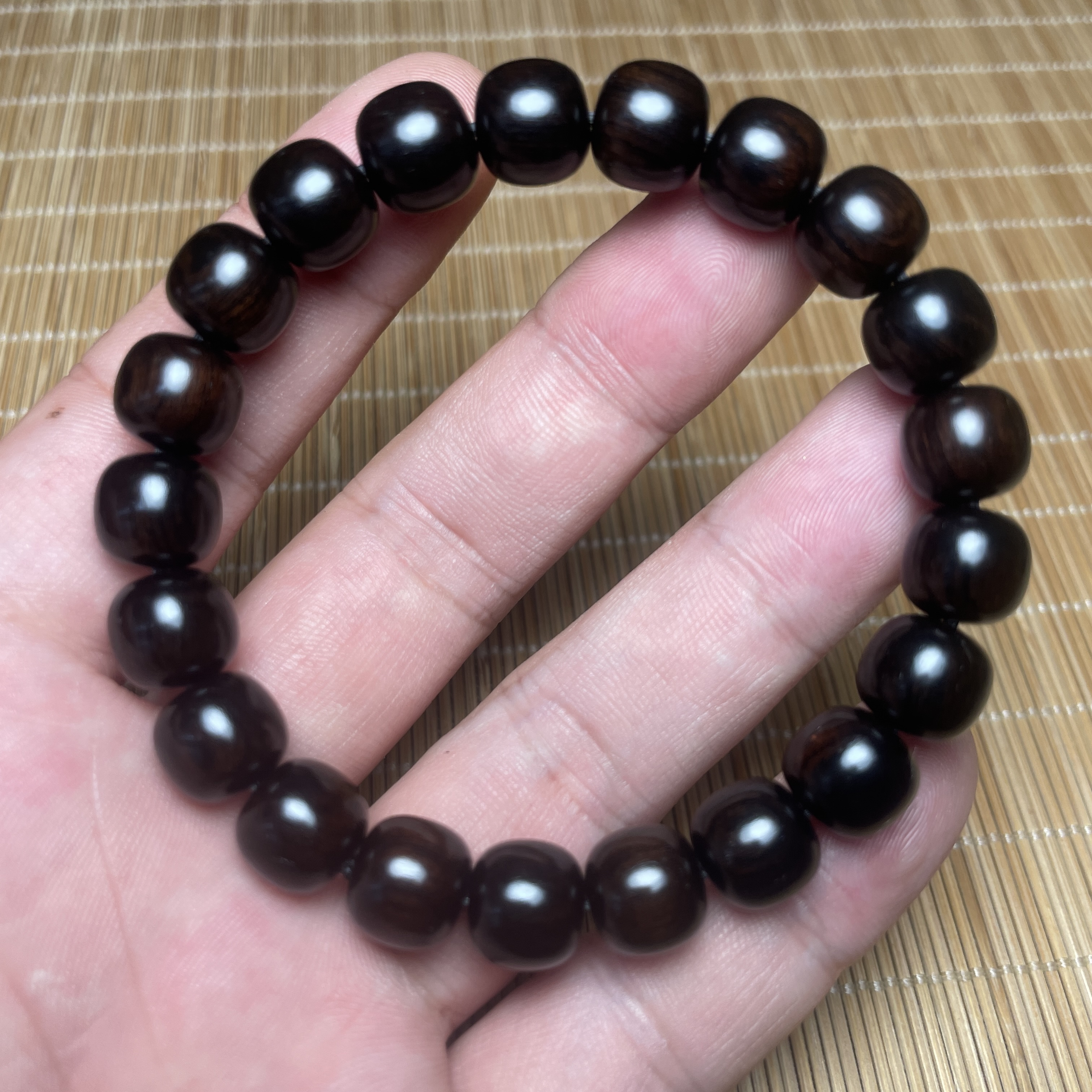 超精工极限弧（紫光檀）又名东非黑黄檀手串中奖者免费领取一份