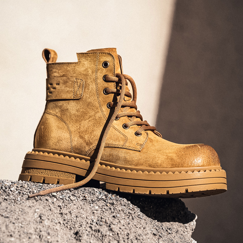 2025秋冬男生马丁靴男士潮流百搭休闲厚底增高大黄靴复古工装靴