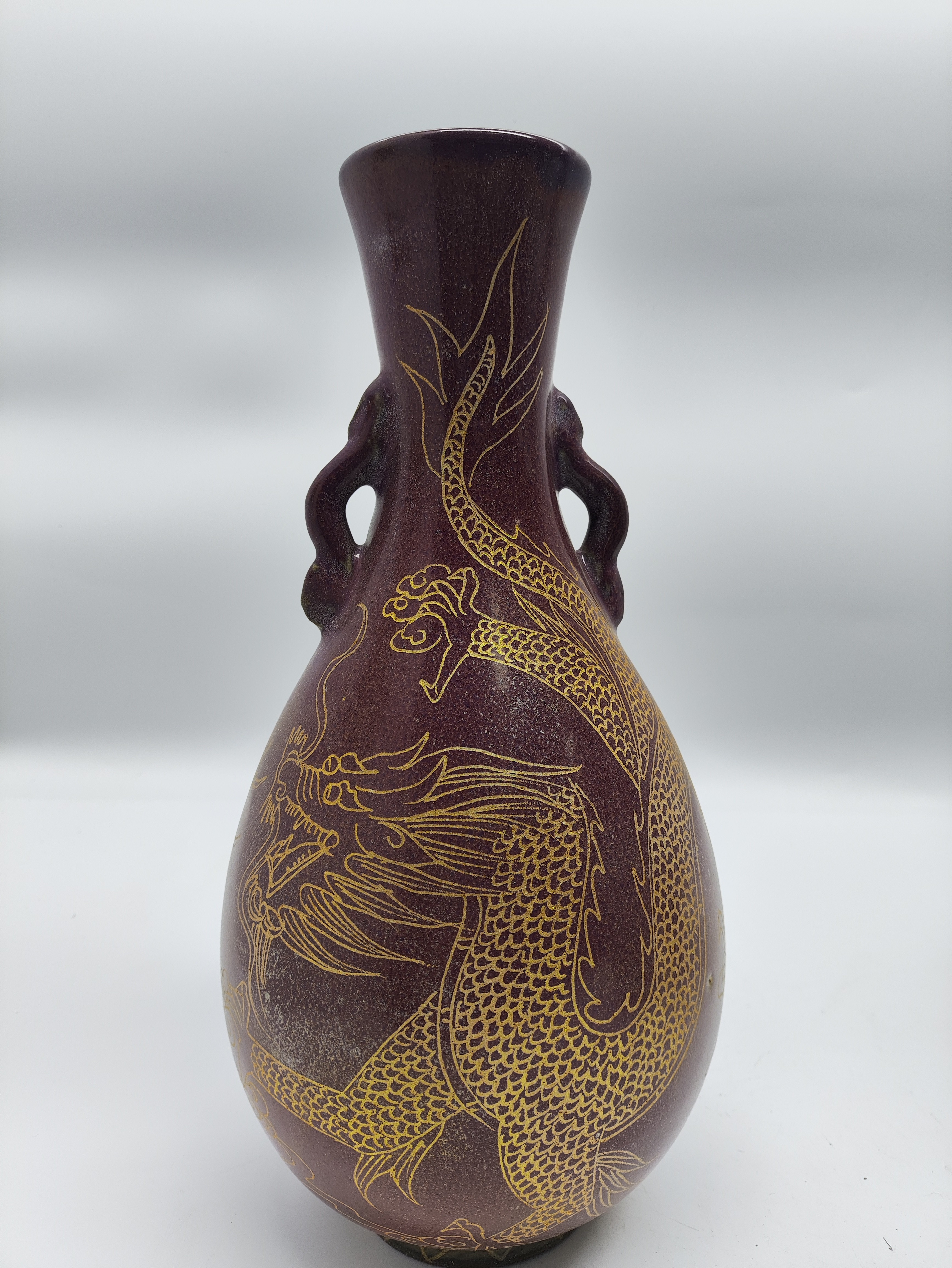 苗金提诗龙纹贯耳瓶均瓷