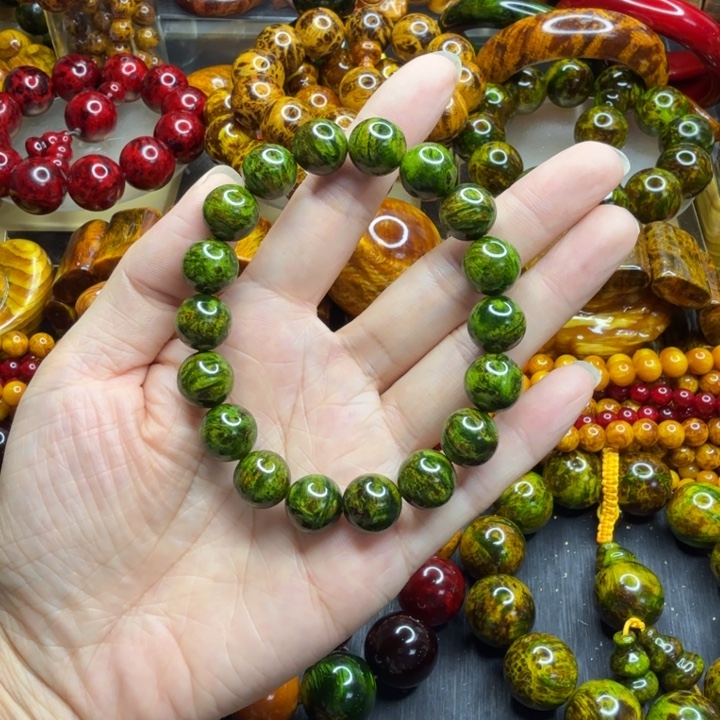 松木琥珀木文玩手串