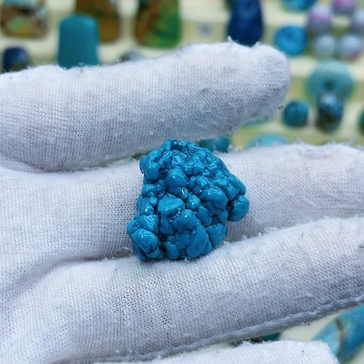 绿松石颈饰未镶嵌